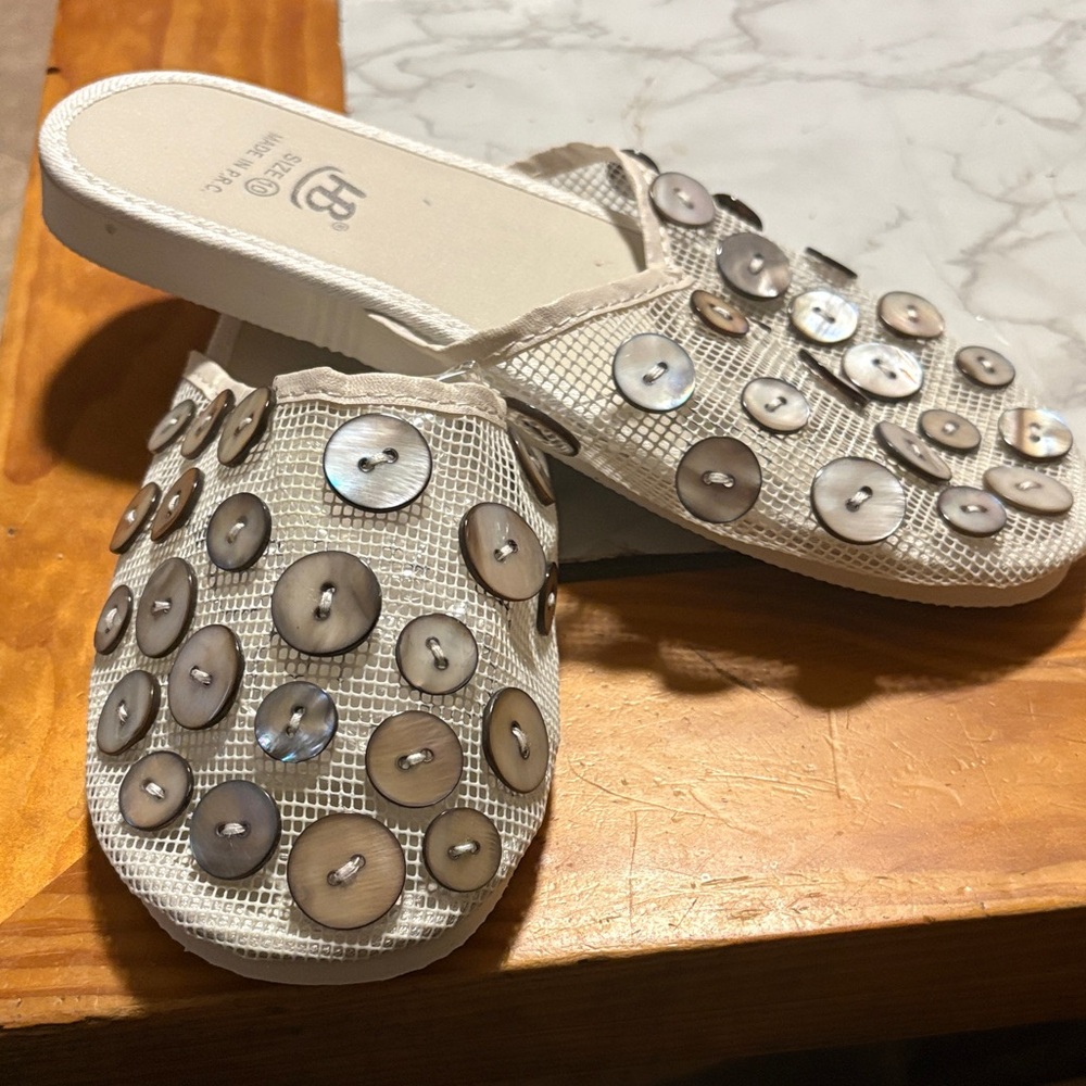 Banana Republic Cream Button-Accent Mules